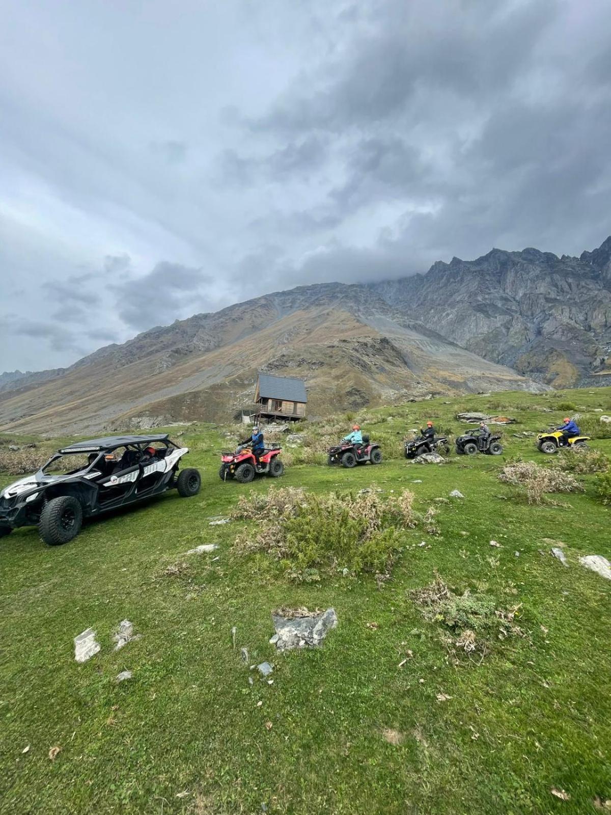 Mood Villa Kazbegi エクステリア 写真